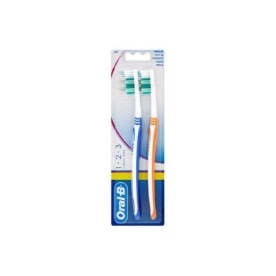 Oral-B Πακέτο Promo Classic Care 1-2-3 Οδοντόβουρτσα Μεσαίας Σκληρότητας 40 Medium 2 Τμχ